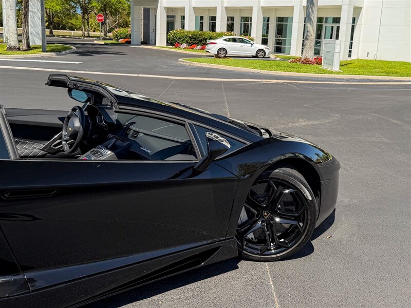 2016 Lamborghini Aventador LP 700-4  Roadster - Photo 65 - Bonita Springs, FL 34134