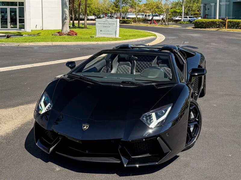 2016 Lamborghini Aventador LP 700-4  Roadster - Photo 8 - Bonita Springs, FL 34134