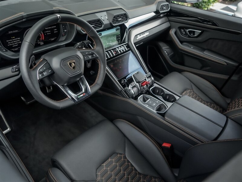 2021 Lamborghini Urus   - Photo 2 - Bonita Springs, FL 34134