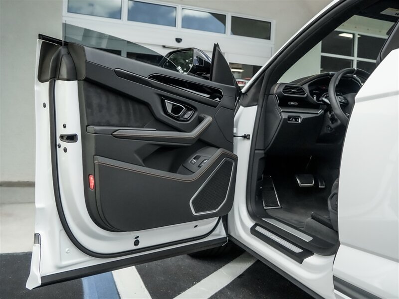 2021 Lamborghini Urus - Photo 20 - Bonita Springs, FL 34134