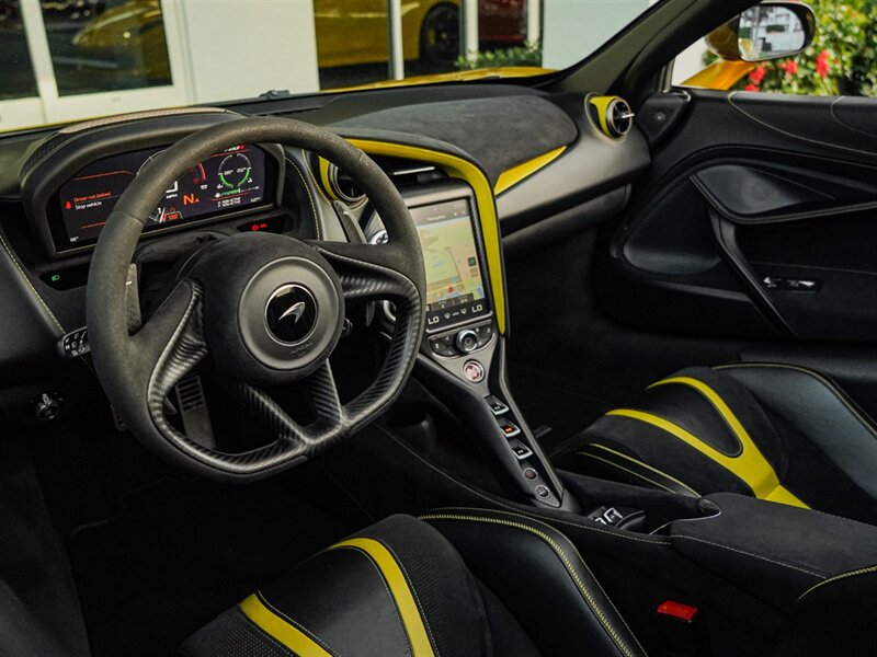 2020 McLaren 720S Spider Performance   - Photo 2 - Bonita Springs, FL 34134