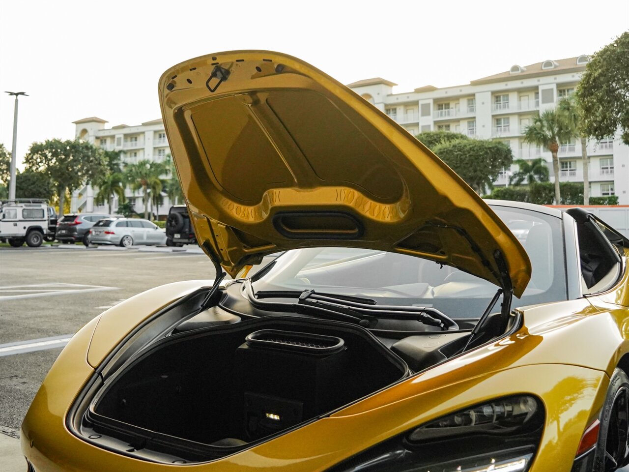 2020 McLaren 720S Spider Performance   - Photo 32 - Bonita Springs, FL 34134