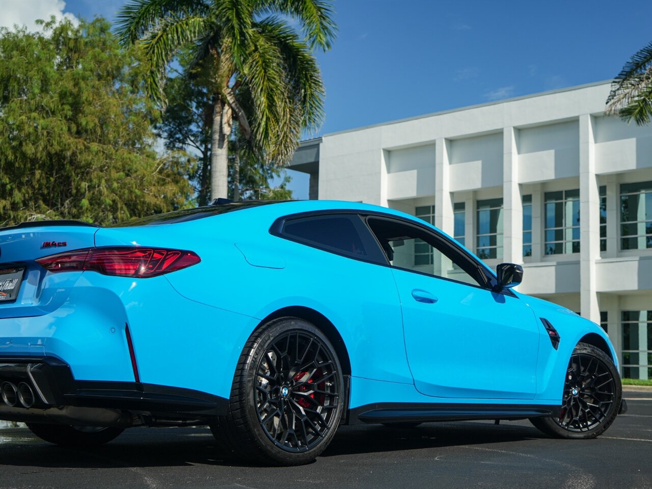 2025 BMW M4 CS   - Photo 71 - Bonita Springs, FL 34134