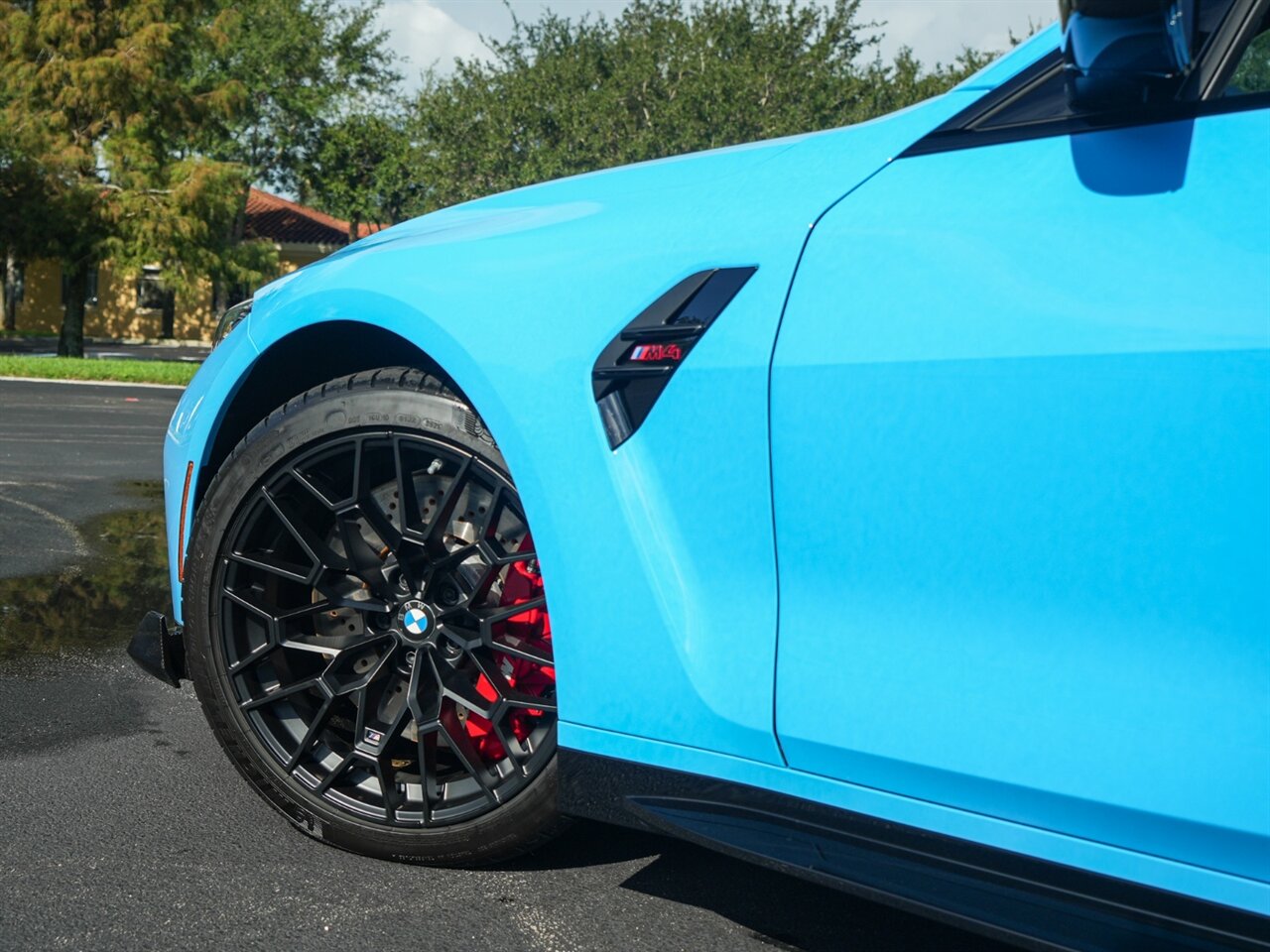 2025 BMW M4 CS   - Photo 59 - Bonita Springs, FL 34134