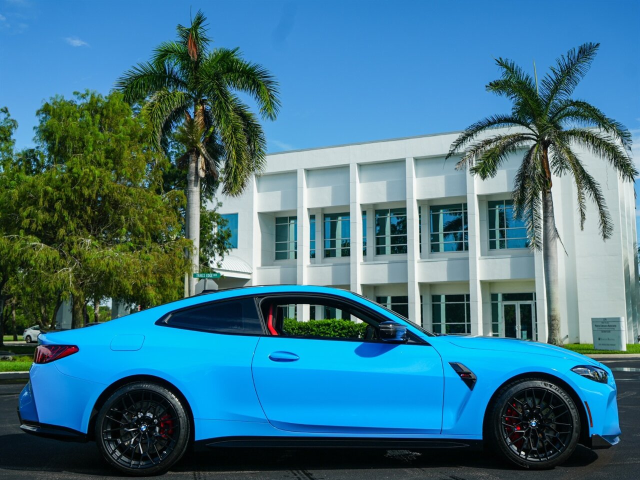 2025 BMW M4 CS   - Photo 74 - Bonita Springs, FL 34134