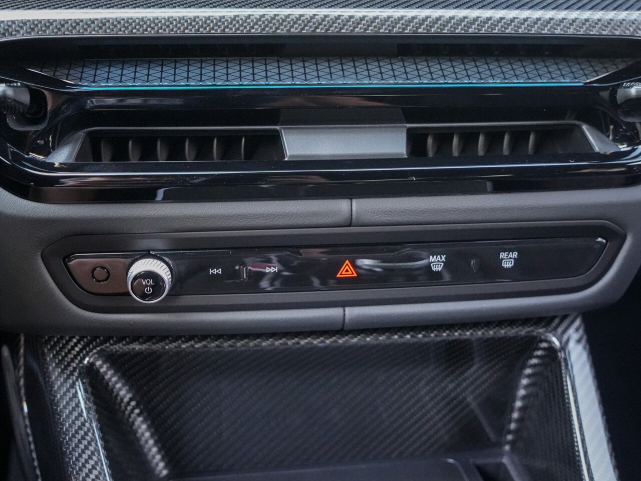 2025 BMW M4 CS   - Photo 22 - Bonita Springs, FL 34134