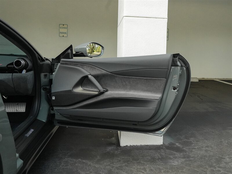 2021 Ferrari 812 GTS - Photo 38 - Bonita Springs, FL 34134