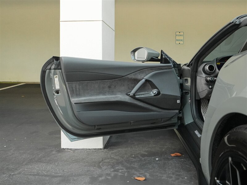 2021 Ferrari 812 GTS - Photo 24 - Bonita Springs, FL 34134