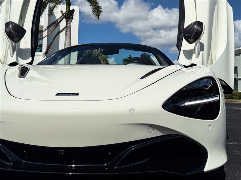 2021 McLaren 720S Spider Performance - Photo 4 - Bonita Springs, FL 34134