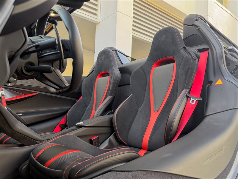 2021 McLaren 720S Spider Performance - Photo 27 - Bonita Springs, FL 34134