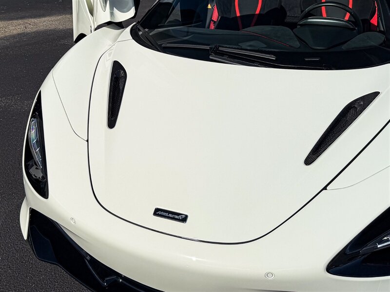 2021 McLaren 720S Spider Performance - Photo 5 - Bonita Springs, FL 34134
