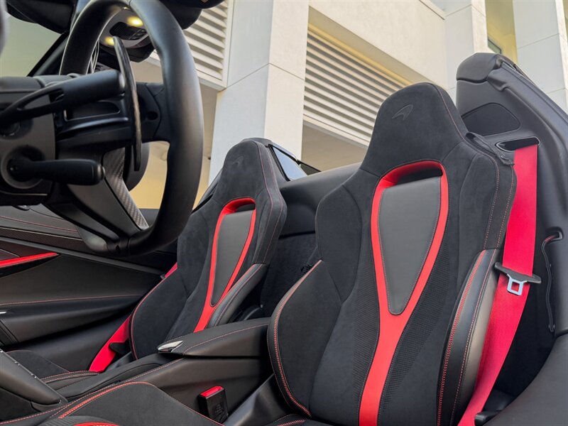 2021 McLaren 720S Spider Performance - Photo 28 - Bonita Springs, FL 34134