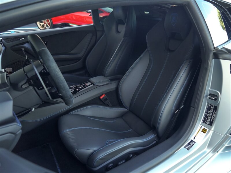 2020 Lamborghini Huracan LP 640-4 EVO - Photo 17 - Bonita Springs, FL 34134