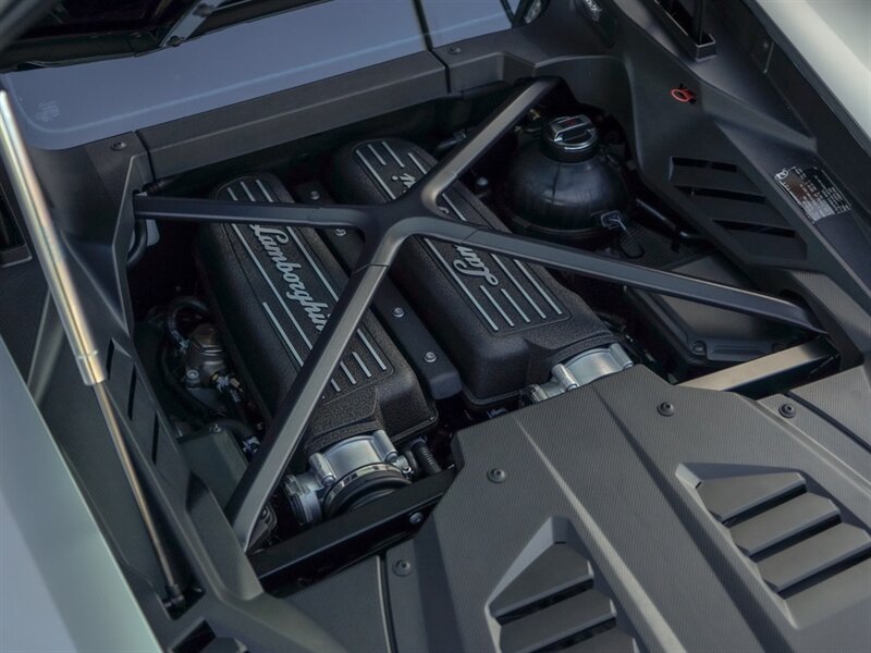 2020 Lamborghini Huracan LP 640-4 EVO - Photo 26 - Bonita Springs, FL 34134
