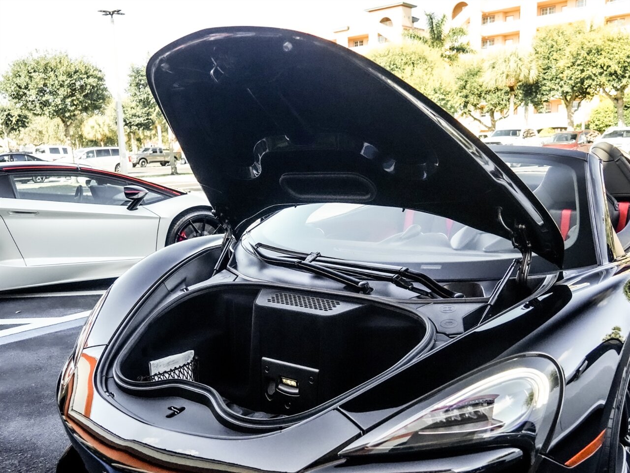 2019 McLaren 570S Spider   - Photo 28 - Bonita Springs, FL 34134