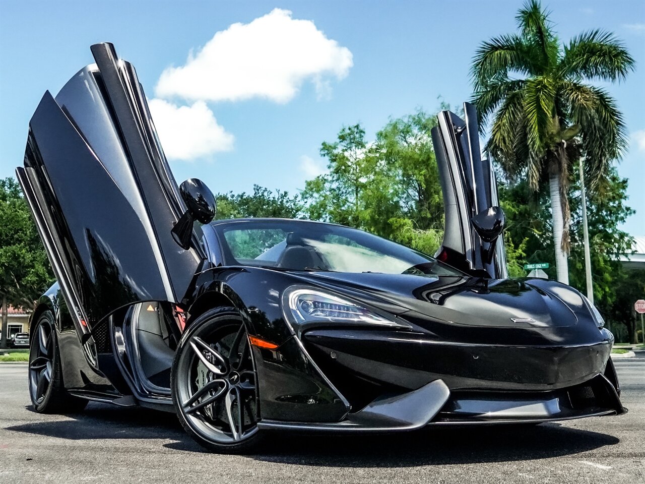 2019 McLaren 570S Spider   - Photo 47 - Bonita Springs, FL 34134