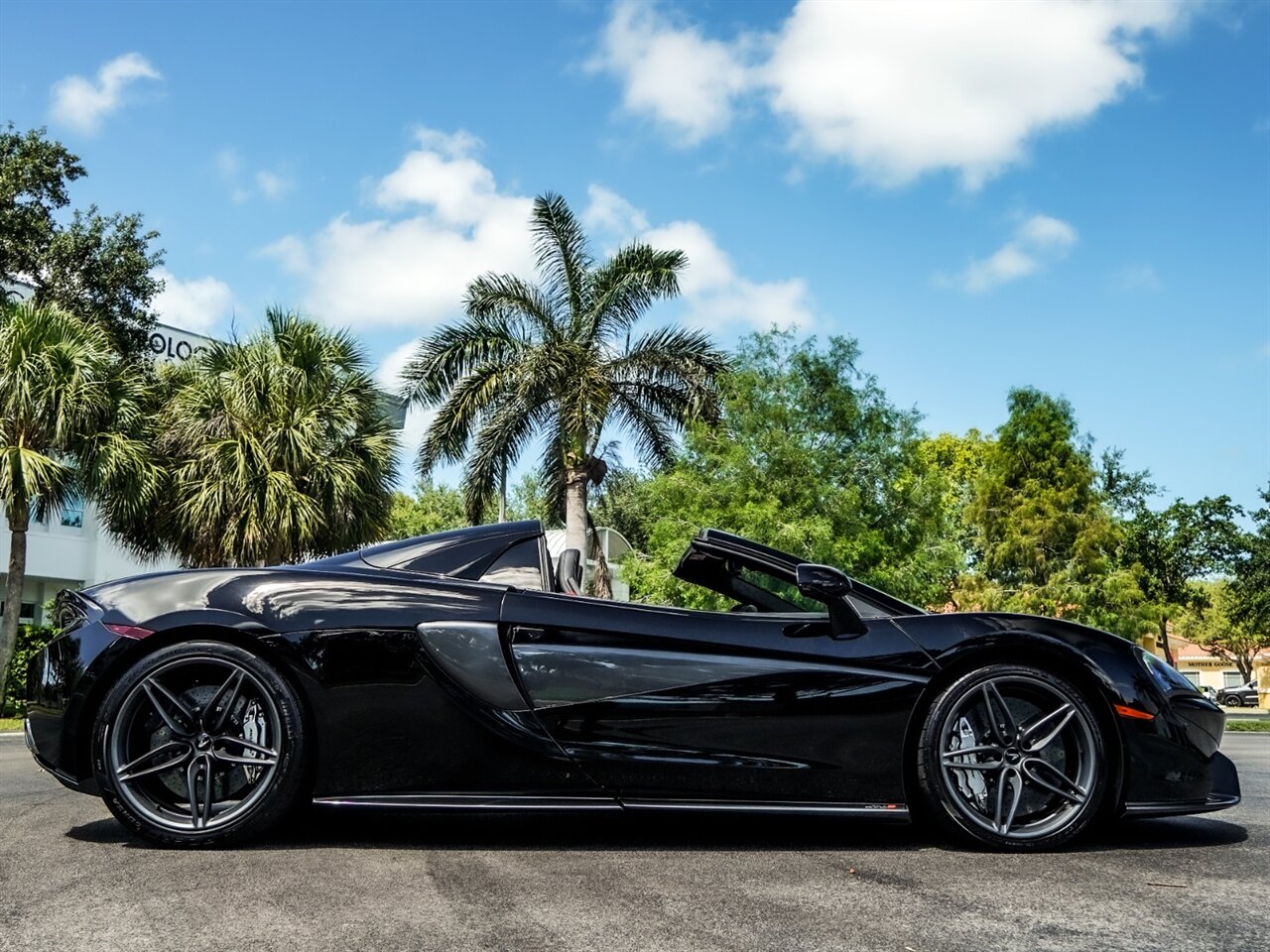 2019 McLaren 570S Spider   - Photo 40 - Bonita Springs, FL 34134