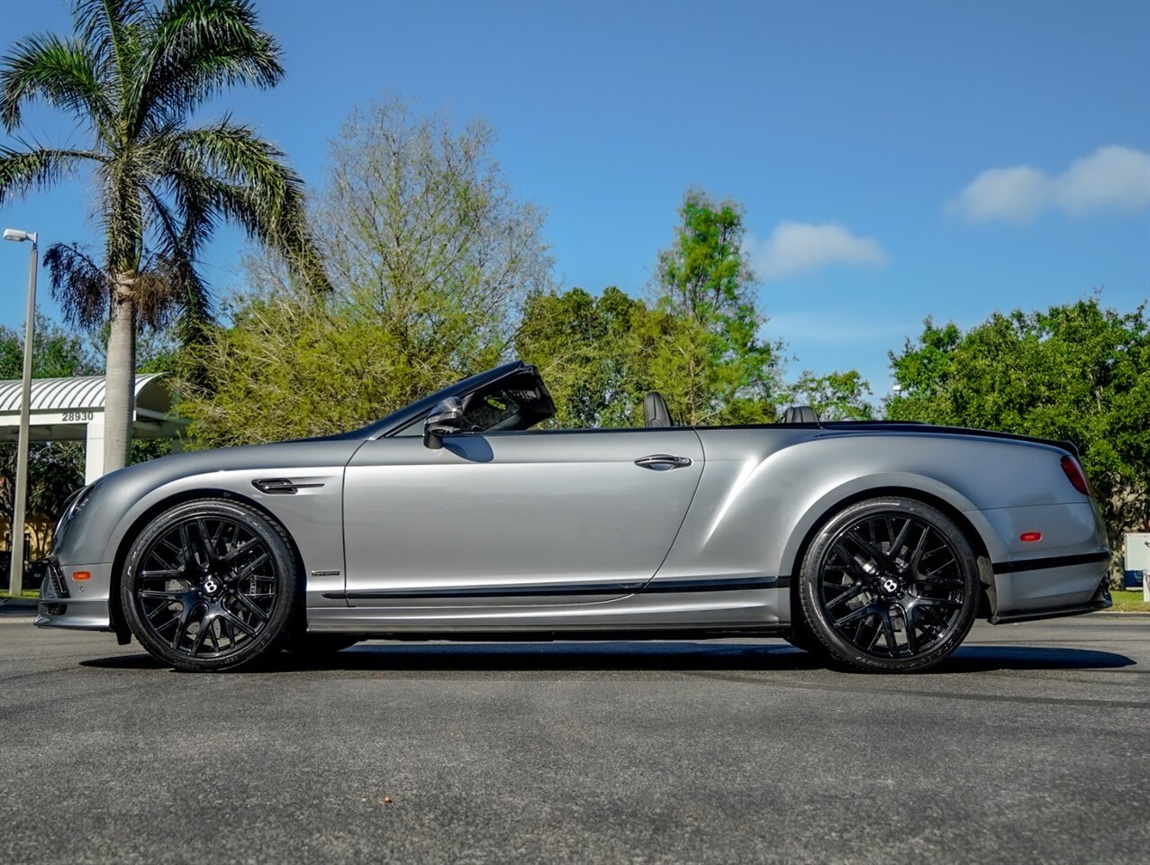 2018 Bentley Continental Supersports   - Photo 35 - Bonita Springs, FL 34134