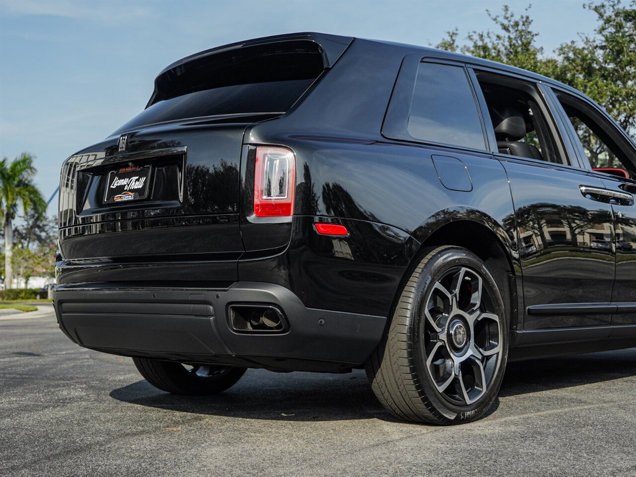 2021 Rolls-Royce Black Badge Cullinan   - Photo 71 - Bonita Springs, FL 34134