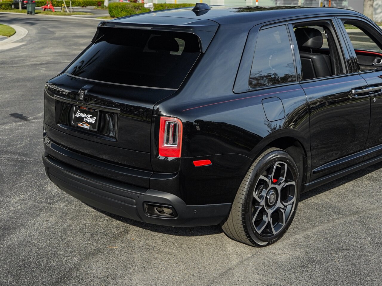 2021 Rolls-Royce Black Badge Cullinan   - Photo 70 - Bonita Springs, FL 34134