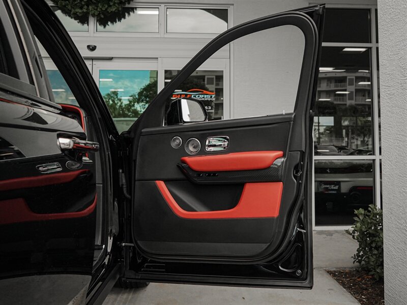 2021 Rolls-Royce Black Badge Cullinan - Photo 47 - Bonita Springs, FL 34134