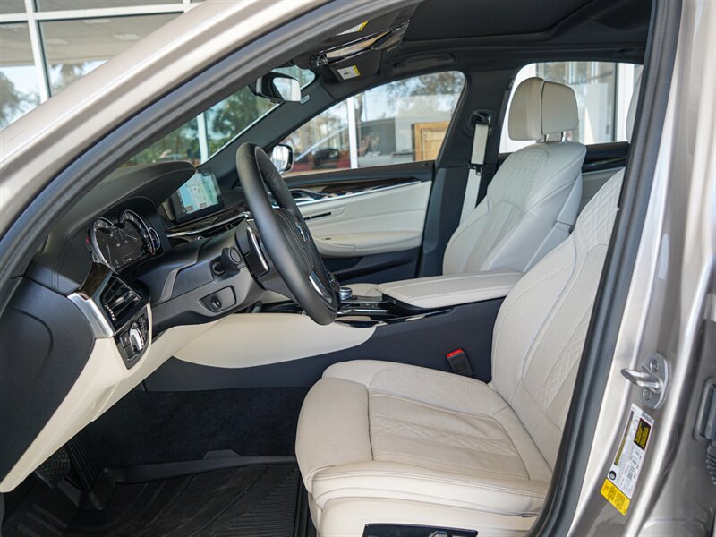 2018 BMW 530i - Photo 15 - Bonita Springs, FL 34134