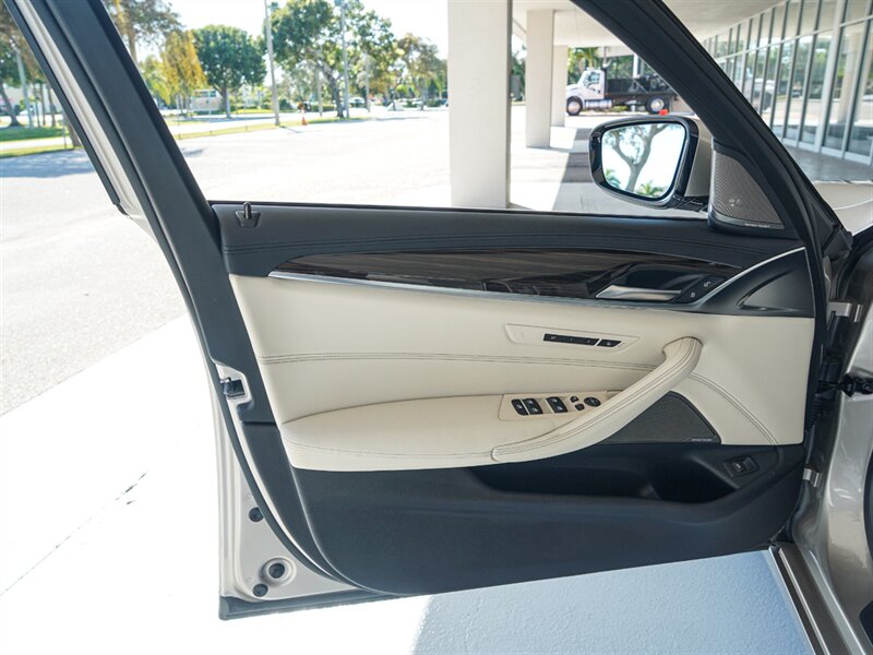 2018 BMW 530i - Photo 13 - Bonita Springs, FL 34134