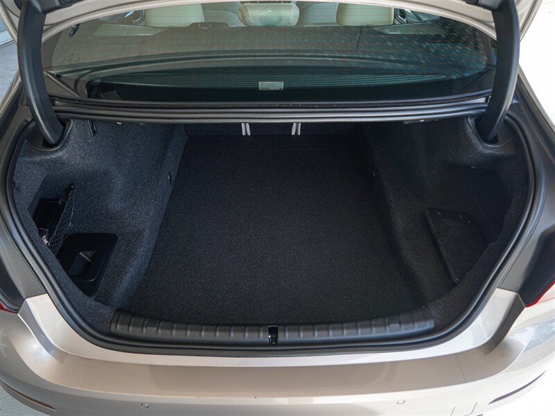 2018 BMW 530i - Photo 20 - Bonita Springs, FL 34134