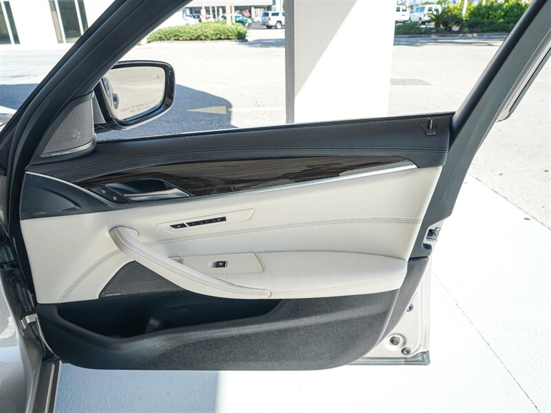 2018 BMW 530i - Photo 22 - Bonita Springs, FL 34134