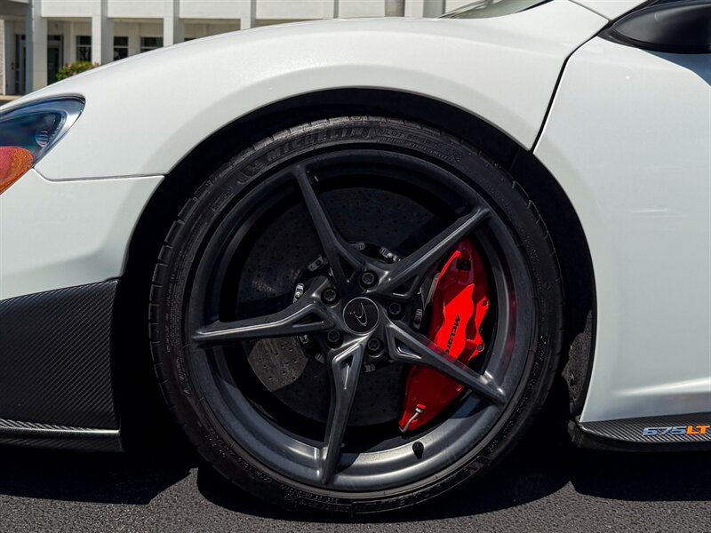 2016 McLaren 675LT   - Photo 43 - Bonita Springs, FL 34134