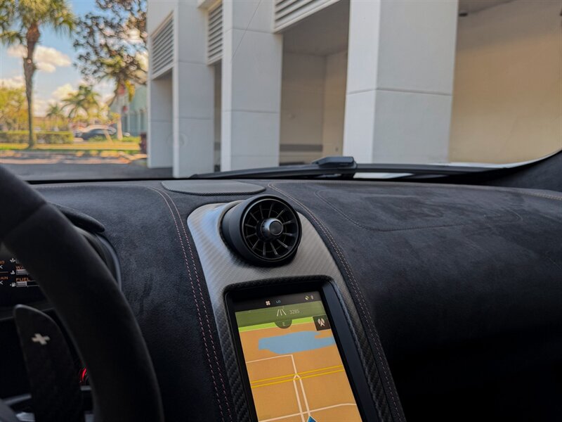 2016 McLaren 675LT   - Photo 18 - Bonita Springs, FL 34134