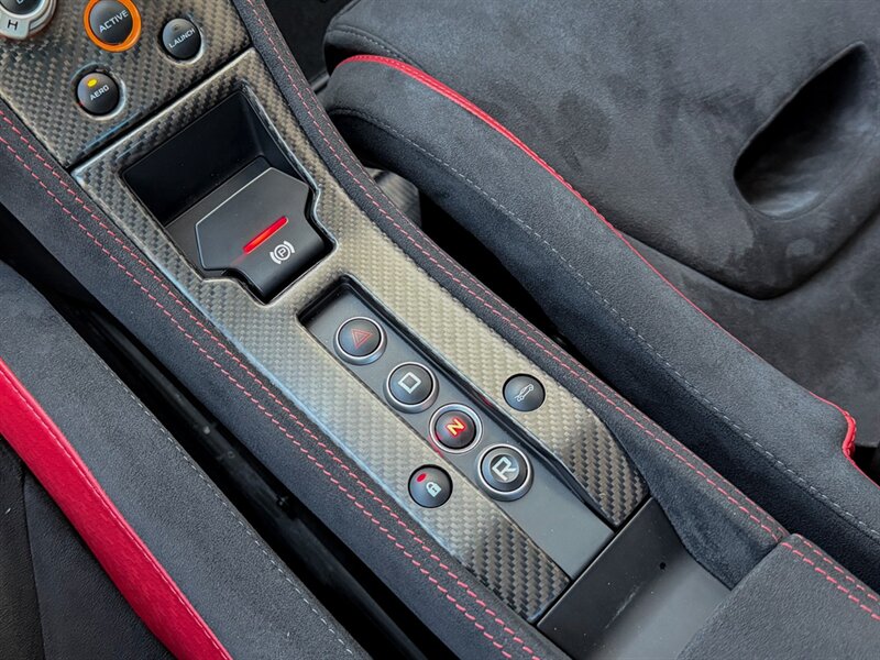 2016 McLaren 675LT   - Photo 22 - Bonita Springs, FL 34134