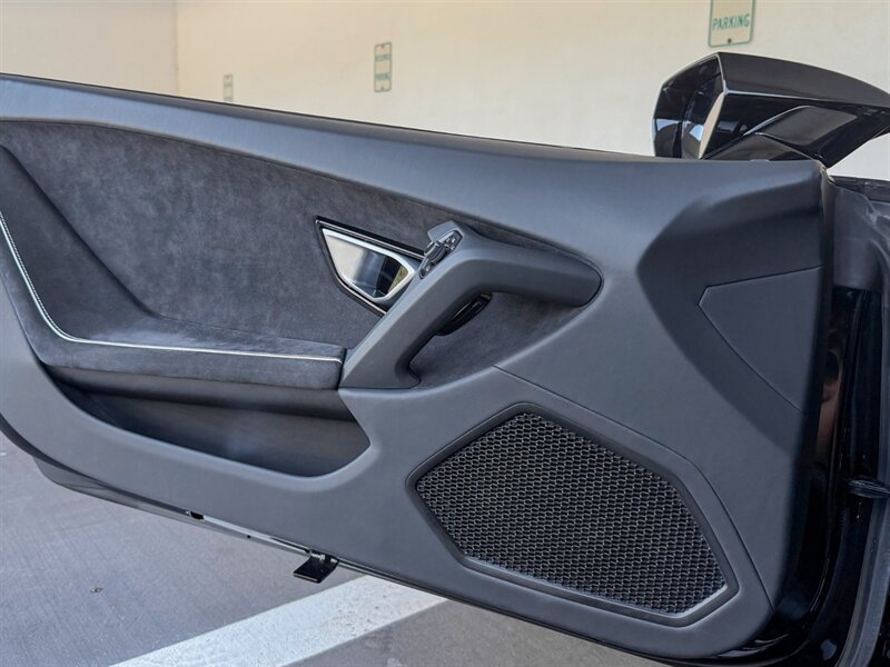 2022 Lamborghini Huracan EVO   - Photo 23 - Bonita Springs, FL 34134