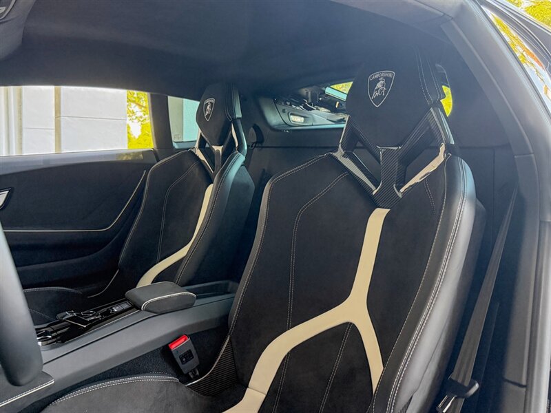 2022 Lamborghini Huracan EVO   - Photo 20 - Bonita Springs, FL 34134