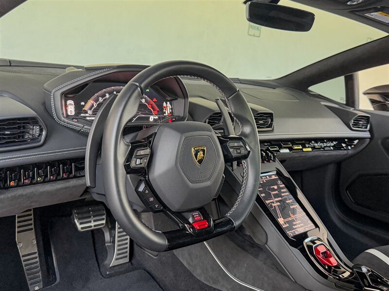 2022 Lamborghini Huracan EVO   - Photo 10 - Bonita Springs, FL 34134