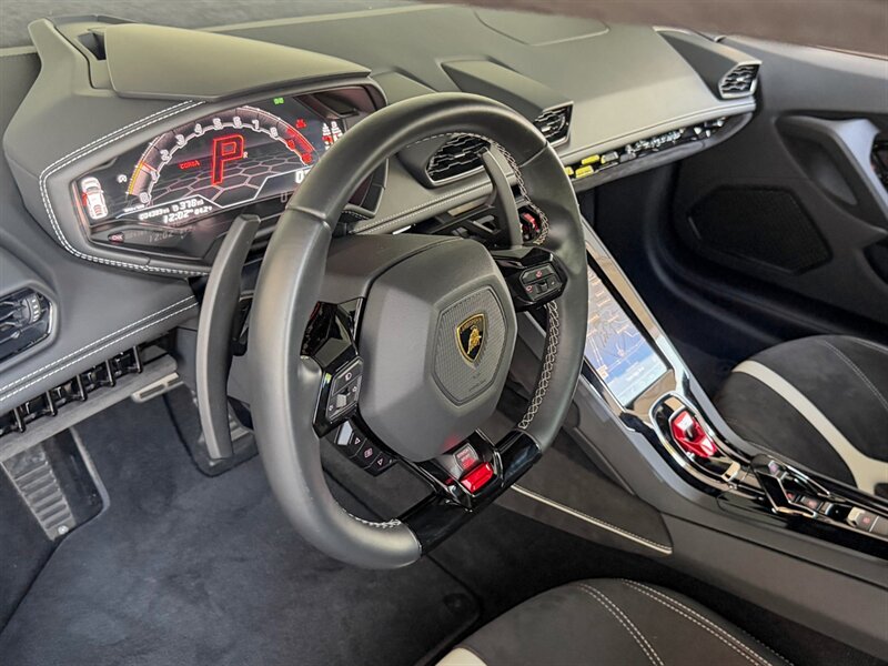 2022 Lamborghini Huracan EVO   - Photo 26 - Bonita Springs, FL 34134