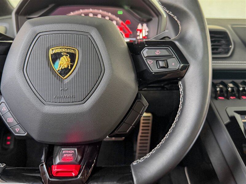 2022 Lamborghini Huracan EVO   - Photo 28 - Bonita Springs, FL 34134