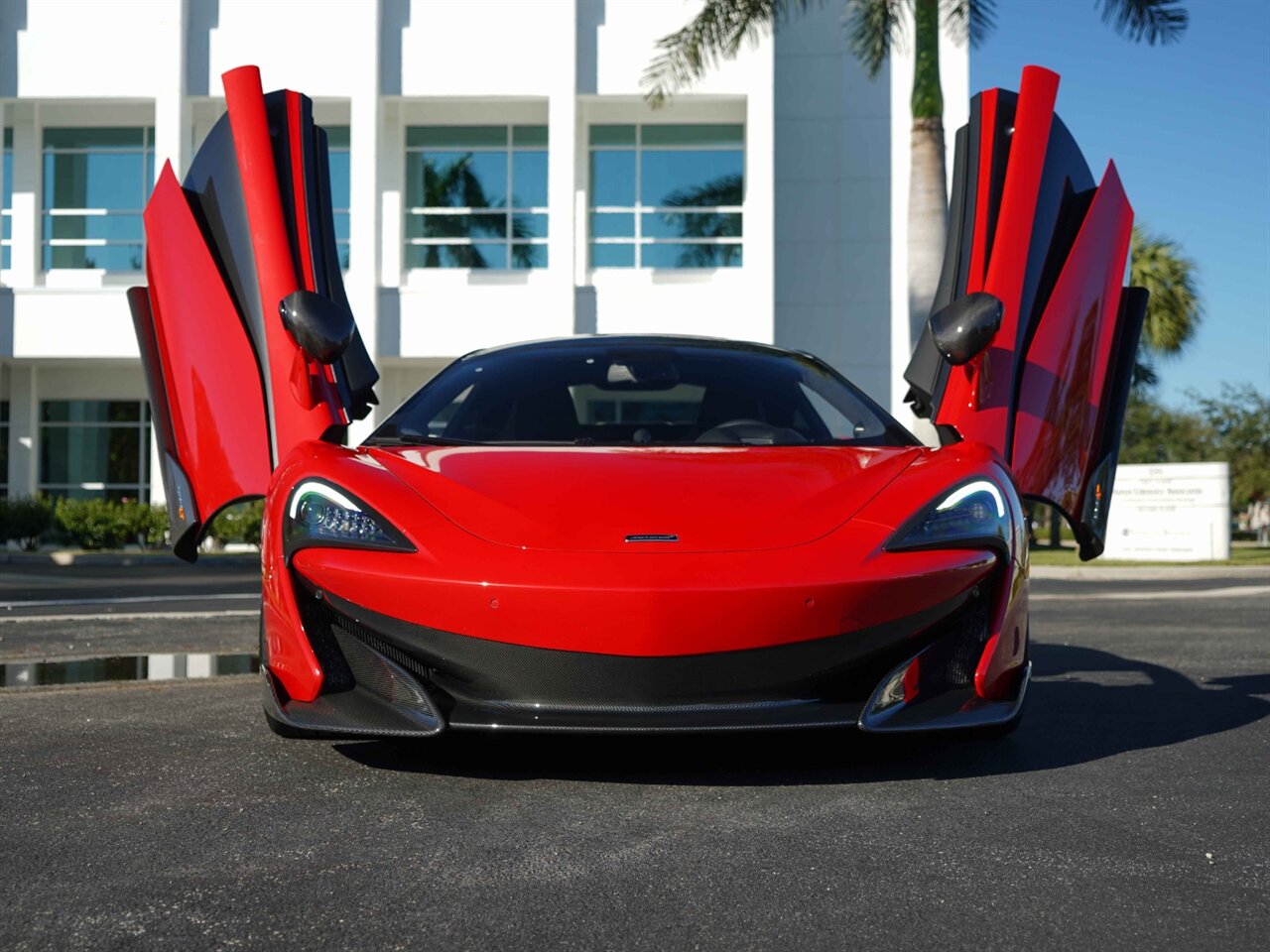 2019 McLaren 600LT   - Photo 21 - Bonita Springs, FL 34134