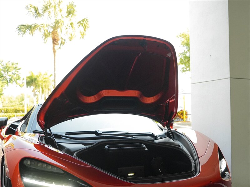 2020 McLaren 720S Spider Performance   - Photo 39 - Bonita Springs, FL 34134