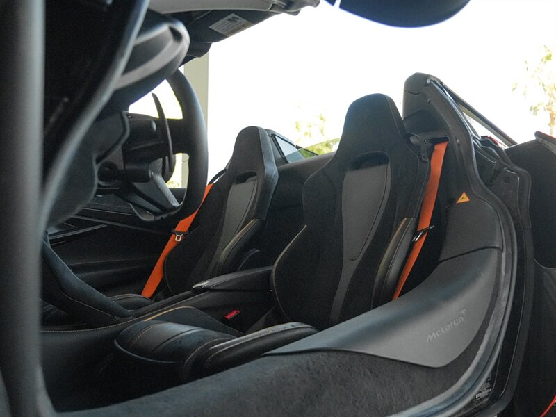2020 McLaren 720S Spider Performance   - Photo 25 - Bonita Springs, FL 34134