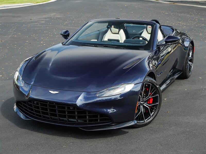 2021 Aston Martin Vantage   - Photo 11 - Bonita Springs, FL 34134