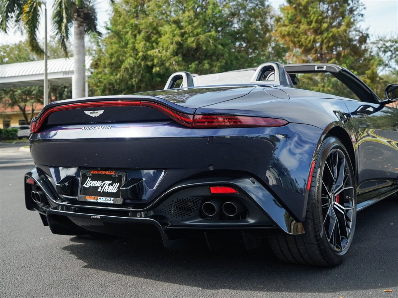 2021 Aston Martin Vantage   - Photo 63 - Bonita Springs, FL 34134