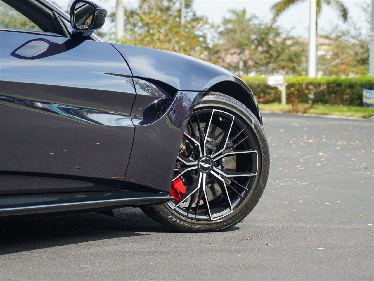 2021 Aston Martin Vantage   - Photo 65 - Bonita Springs, FL 34134