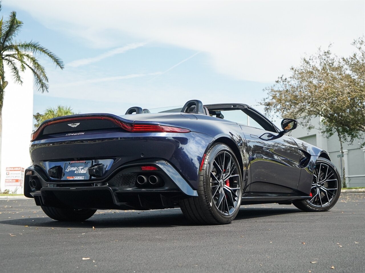 2021 Aston Martin Vantage   - Photo 64 - Bonita Springs, FL 34134