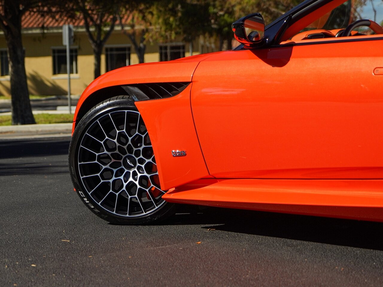 2023 Aston Martin DBS 770 Ultimate Volante   - Photo 55 - Bonita Springs, FL 34134