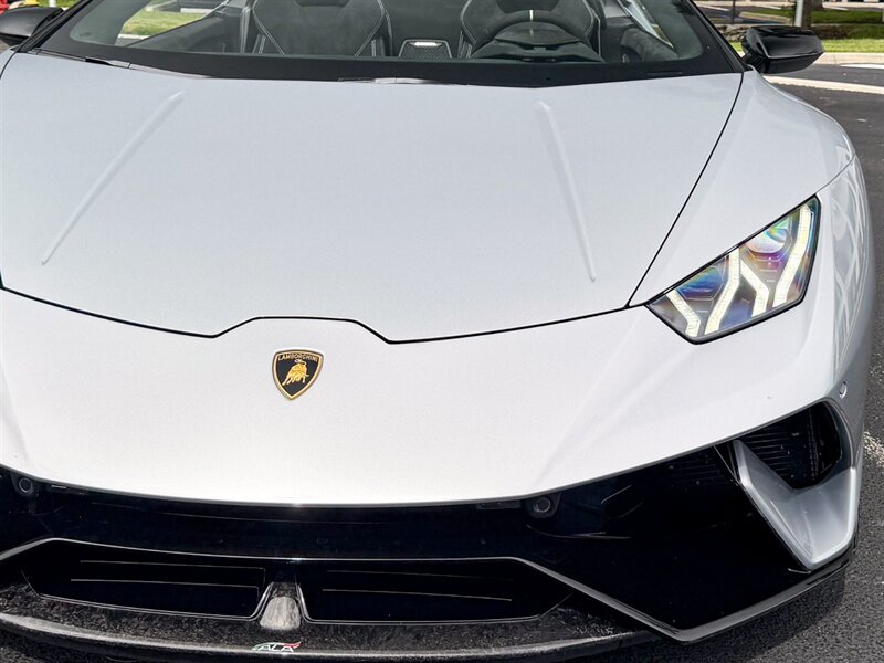2019 Lamborghini Huracan LP 640-4 Performante Spyd - Photo 3 - Bonita Springs, FL 34134