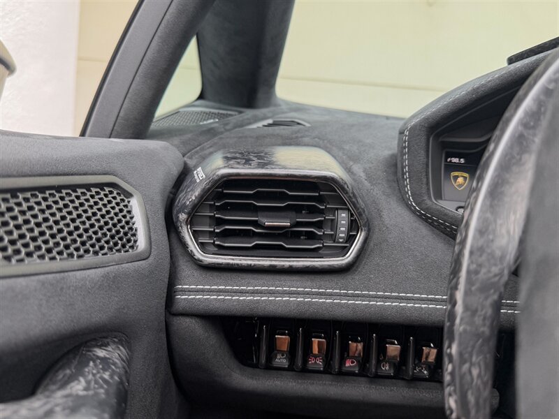 2019 Lamborghini Huracan LP 640-4 Performante Spyd - Photo 21 - Bonita Springs, FL 34134