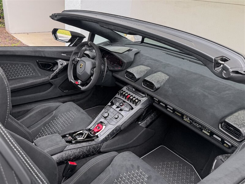 2019 Lamborghini Huracan LP 640-4 Performante Spyd - Photo 25 - Bonita Springs, FL 34134