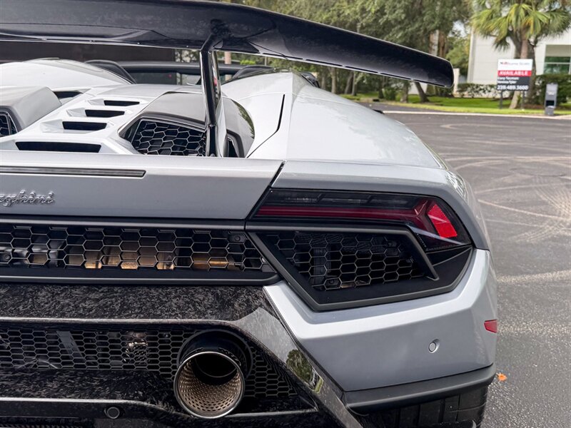 2019 Lamborghini Huracan LP 640-4 Performante Spyd - Photo 56 - Bonita Springs, FL 34134