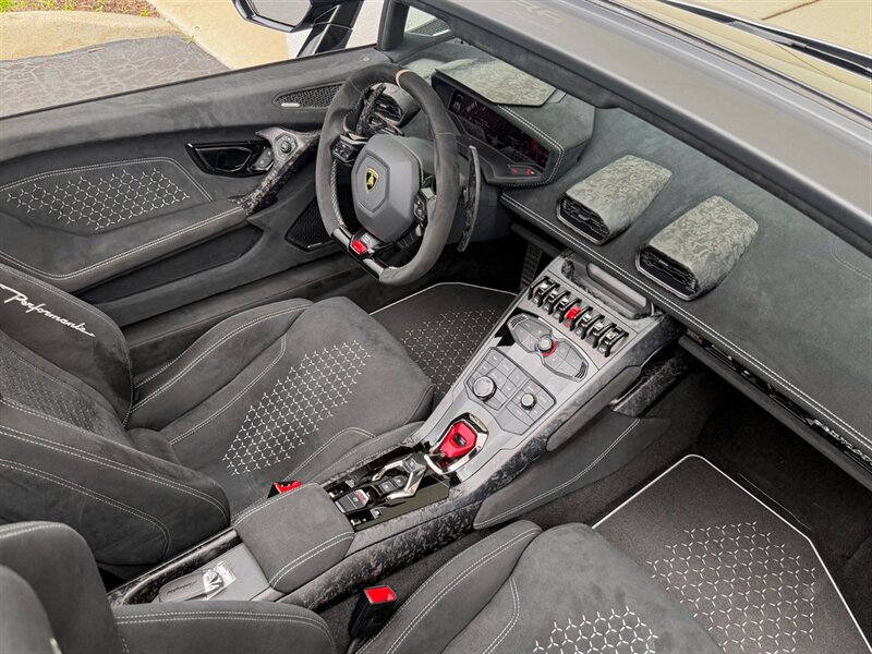 2019 Lamborghini Huracan LP 640-4 Performante Spyd - Photo 35 - Bonita Springs, FL 34134